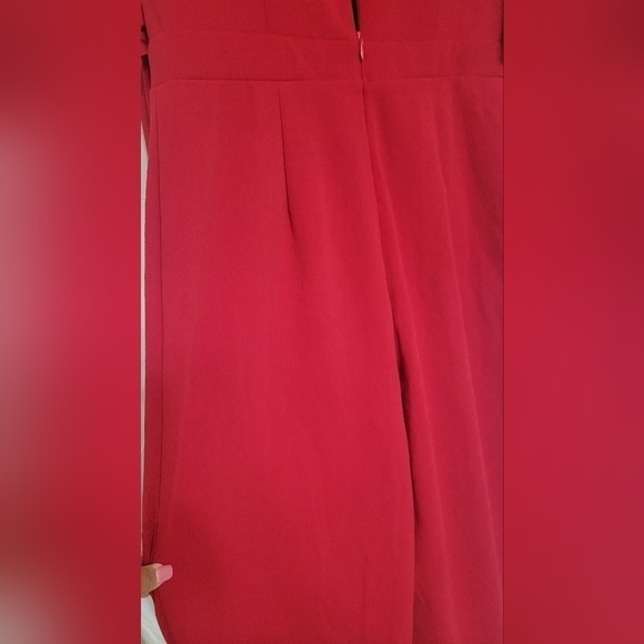 TAYLOR  SHOLDER RED  JUMPSUIT size 10 - Picture 9 of 11